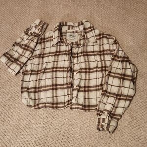 American Eagle Cropped Button Up Plaid Flannel Shirt